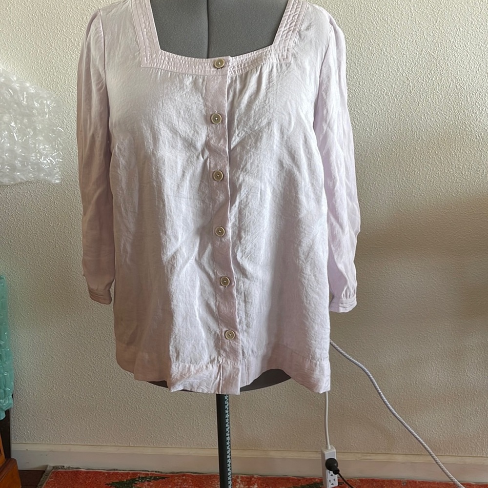 J. Jill Lavender Boat Neck Detail Cotton Linen Blend Button Shirt gently used